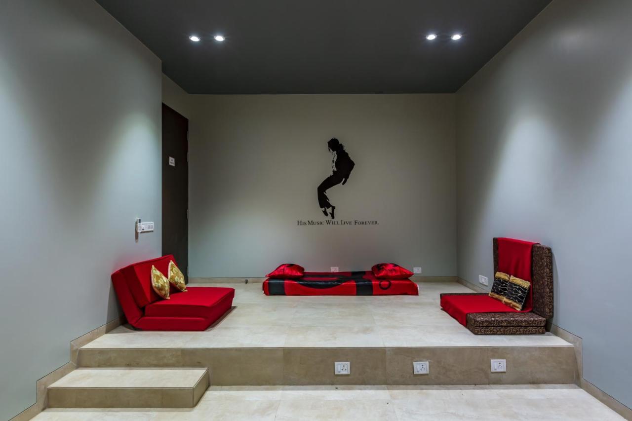 Saffronstays Aspen, Lonavala - Luxury Pool Villa With Games And Tv Room Near Bhushi Dam ภายนอก รูปภาพ